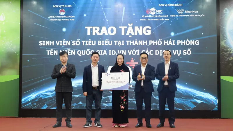 Vietnamnet: Cung cấp miễn phí gói giải pháp hỗ trợ hộ kinh doanh hiện diện trực tuyến